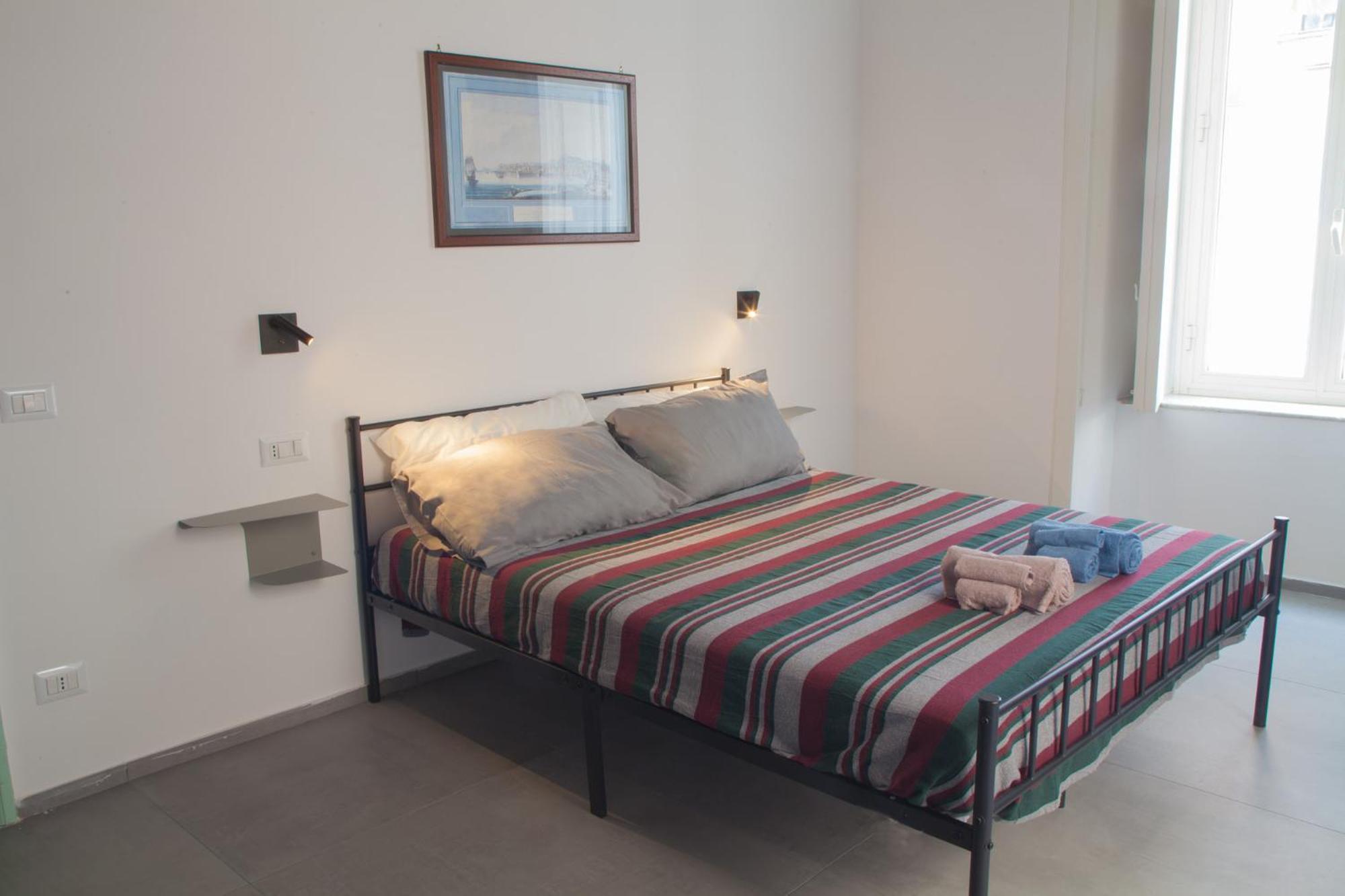 לינה וארוחת בוקר נאפולי Casa Pupetta מראה חיצוני תמונה